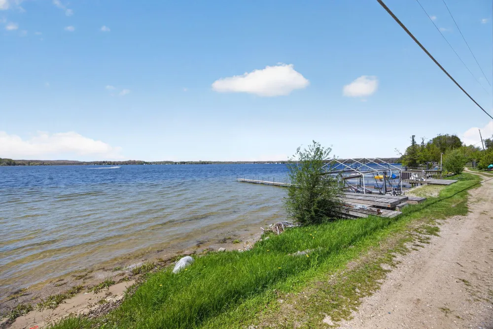 19380 E Chippewa Drive Chippewa Township, MI 49342