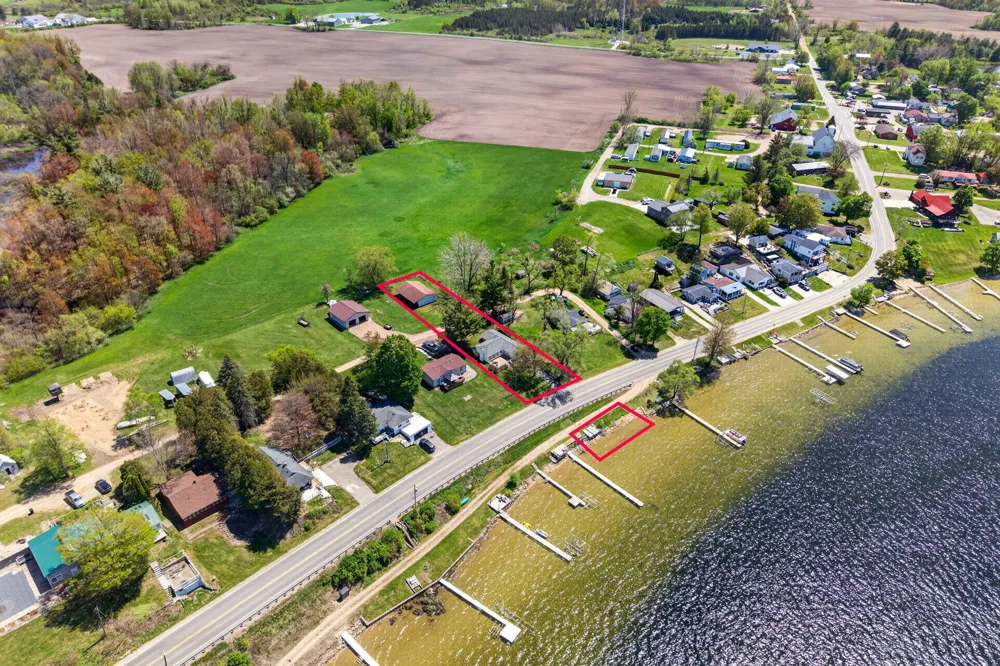 19380 E Chippewa Drive Chippewa Township, MI 49342