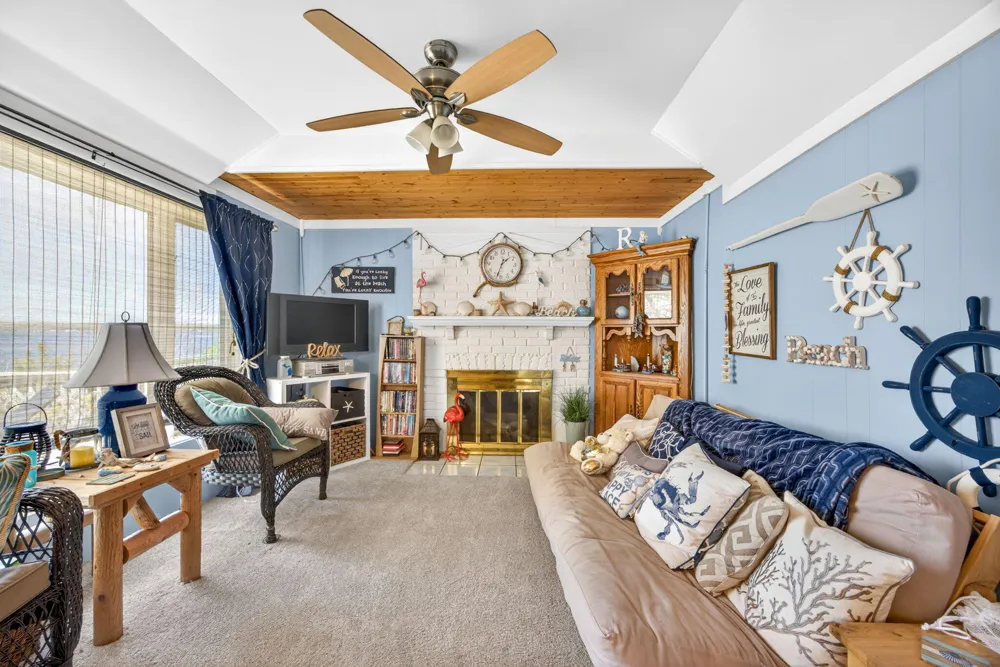 19380 E Chippewa Drive Chippewa Township, MI 49342