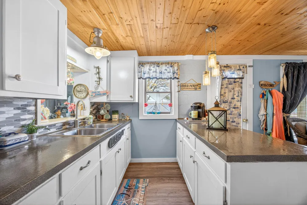 19380 E Chippewa Drive Chippewa Township, MI 49342