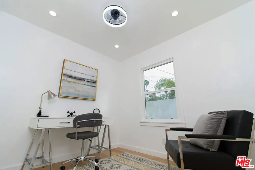 4068 Sutro Avenue Los Angeles, CA 90008