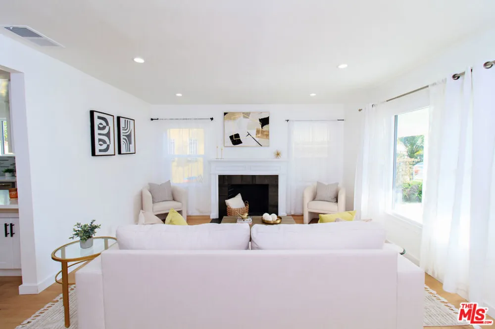 4068 Sutro Avenue Los Angeles, CA 90008