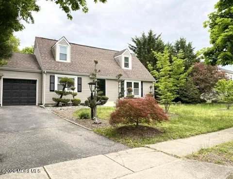 28 Westwood Drive