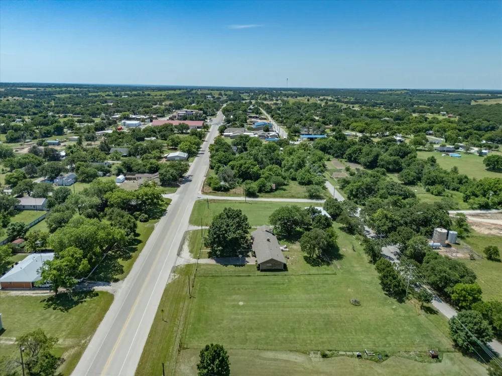 7642 Tx-175 Montague, TX 76251