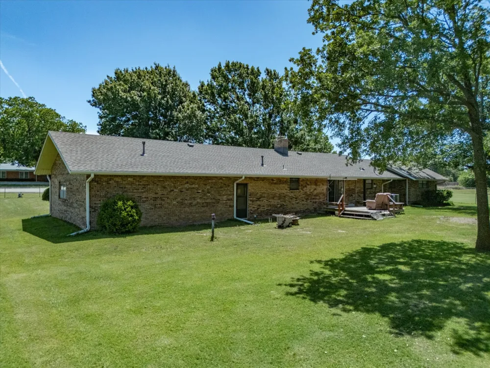 7642 Tx-175 Montague, TX 76251