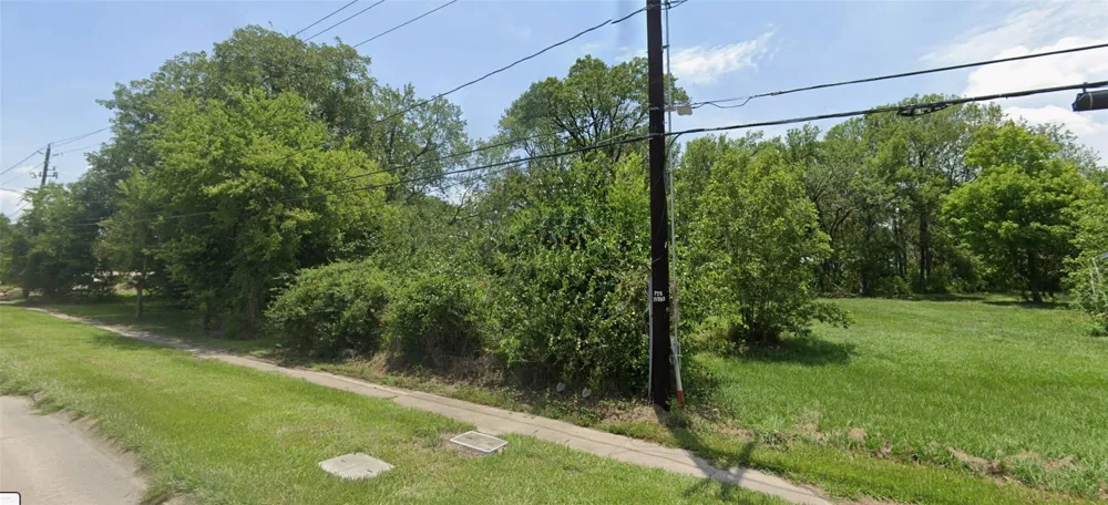 2424 Red Bluff Road Pasadena, TX 77506