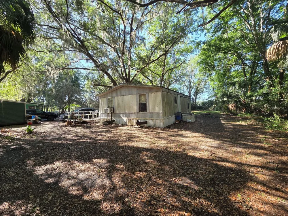 9845 NW 160TH STREET Reddick, FL 32686