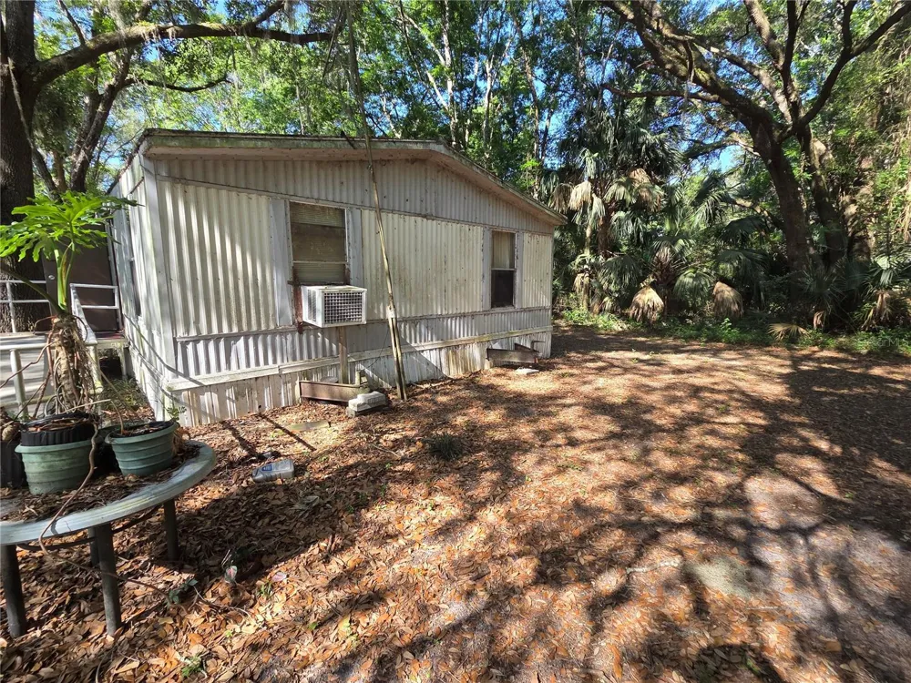 9845 NW 160TH STREET Reddick, FL 32686