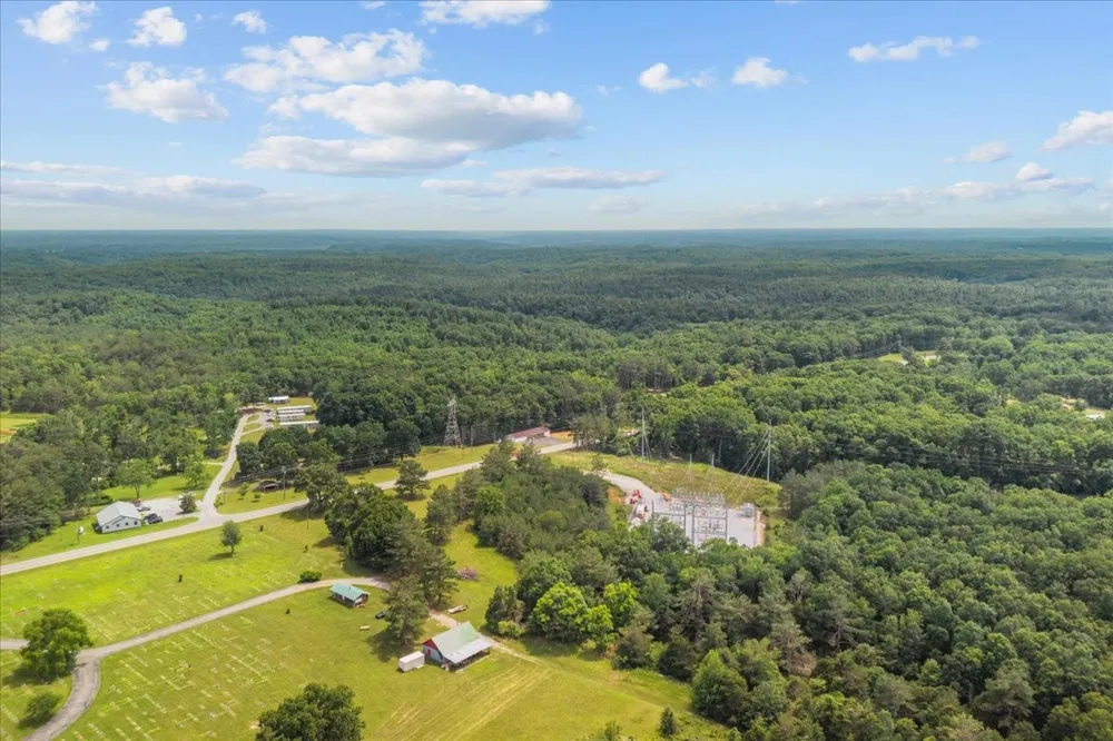2796 Highway 100 Centerville, TN 37033
