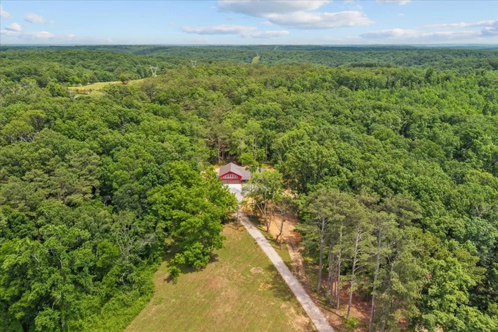 2796 Highway 100 Centerville, TN 37033