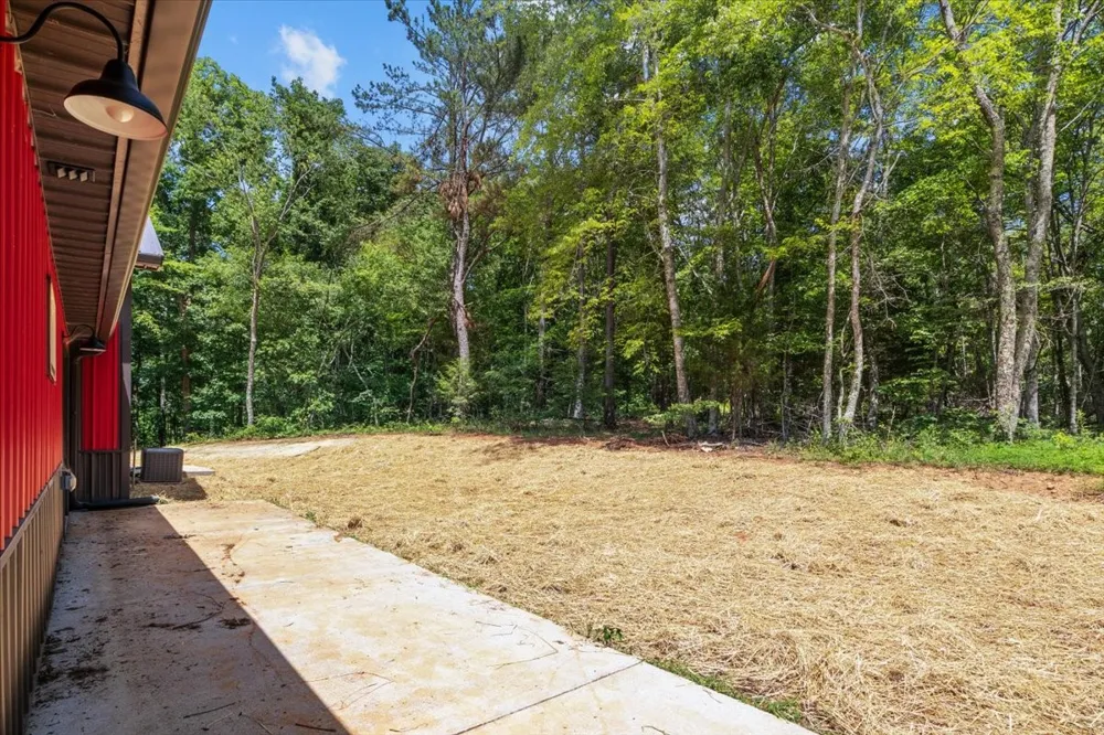 2796 Highway 100 Centerville, TN 37033