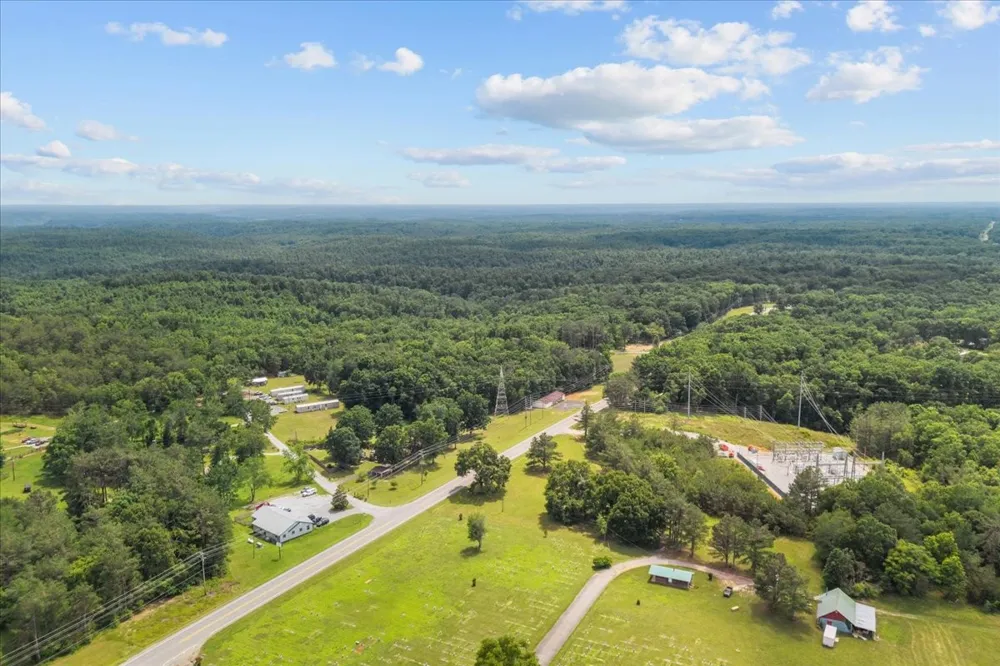 2796 Highway 100 Centerville, TN 37033