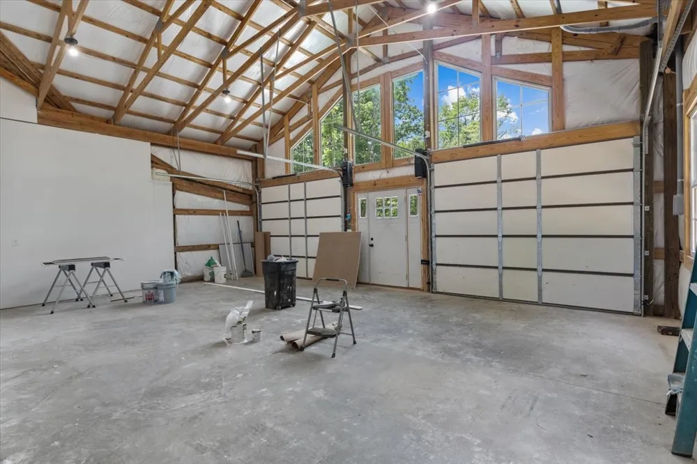 2796 Highway 100 Centerville, TN 37033