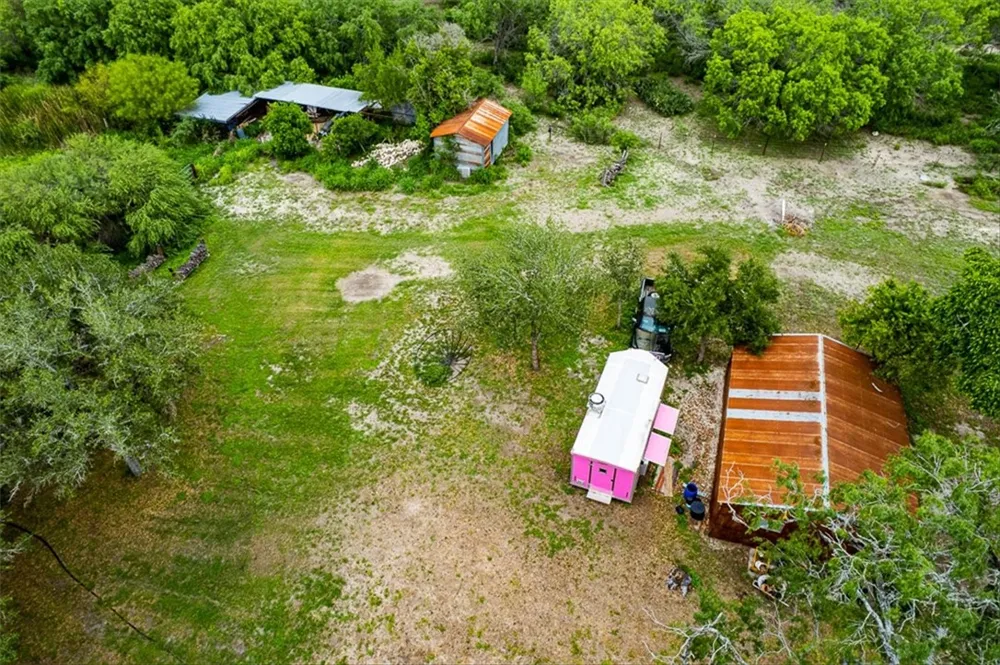 9675 County Road 325 Mathis, TX 78368
