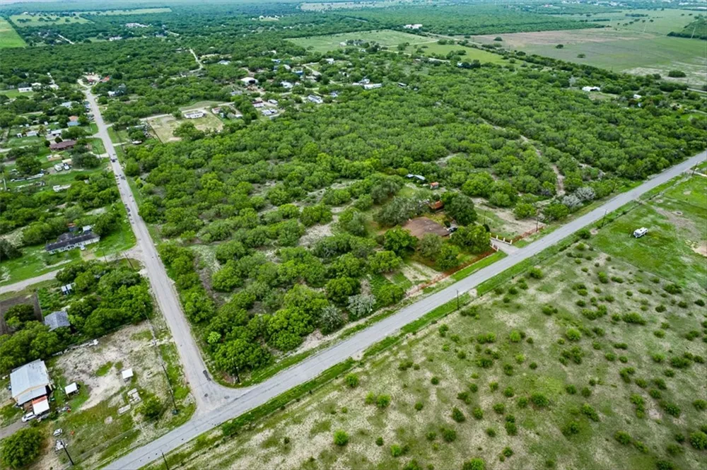 9675 County Road 325 Mathis, TX 78368