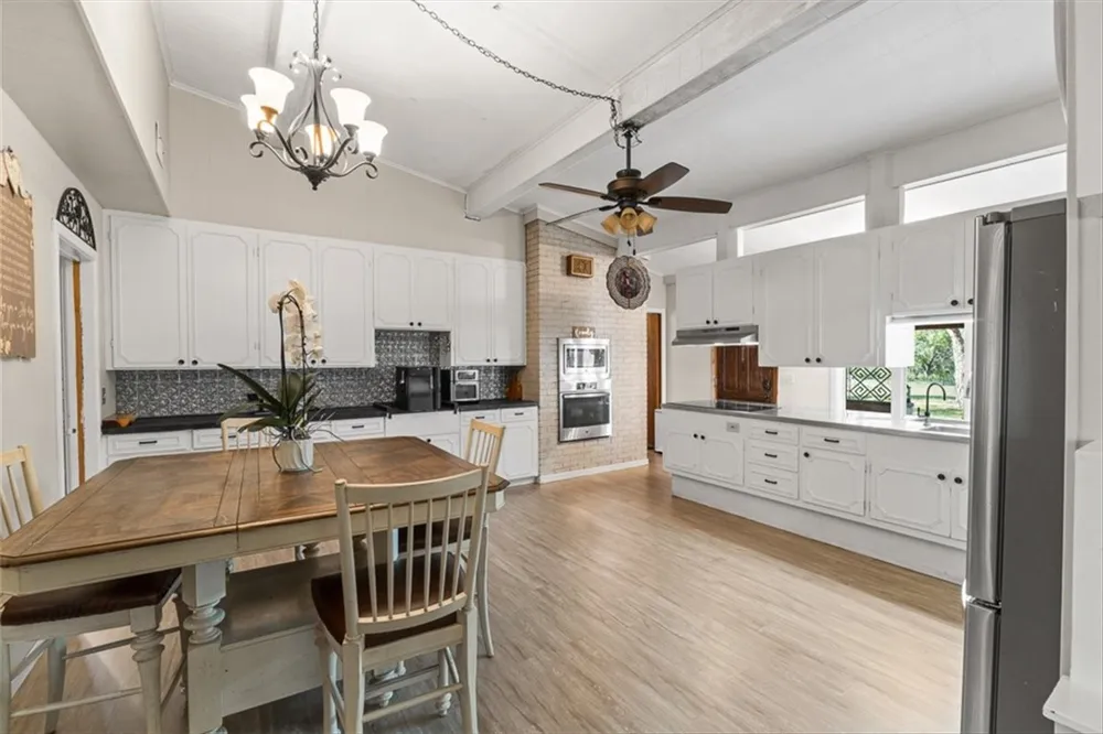 9675 County Road 325 Mathis, TX 78368