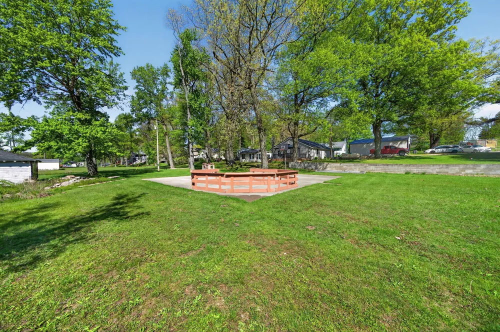 61486 Donald Roadway W Vandalia, MI 49095