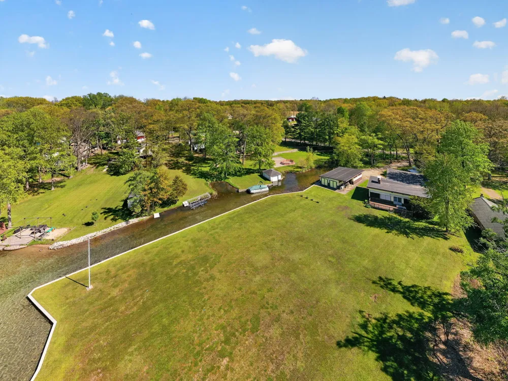 61486 Donald Roadway W Vandalia, MI 49095