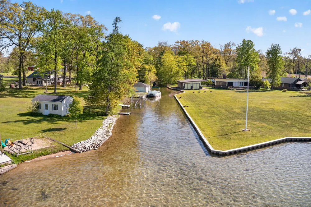 61486 Donald Roadway W Vandalia, MI 49095