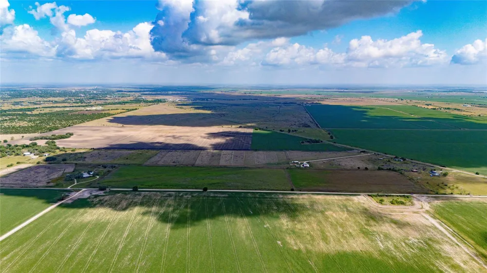 758 County Road 309 -6 Edna, TX 77957