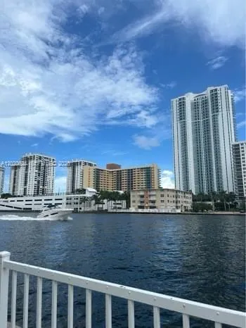 800 Parkview Dr #406 Hallandale Beach, FL 33009