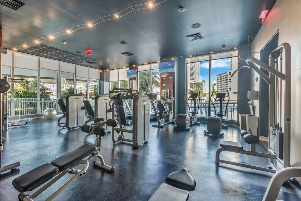 2602 E Hallandale Beach Blvd #R2604 Hallandale Beach, FL 33009