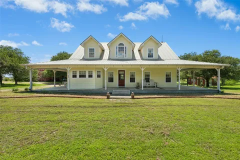 1610 County Road 463