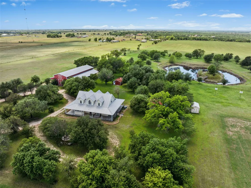 1610 County Road 463 Elgin, TX 78621