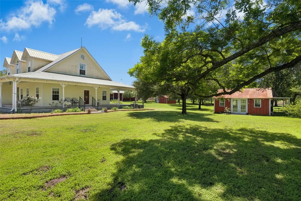 1610 County Road 463 Elgin, TX 78621
