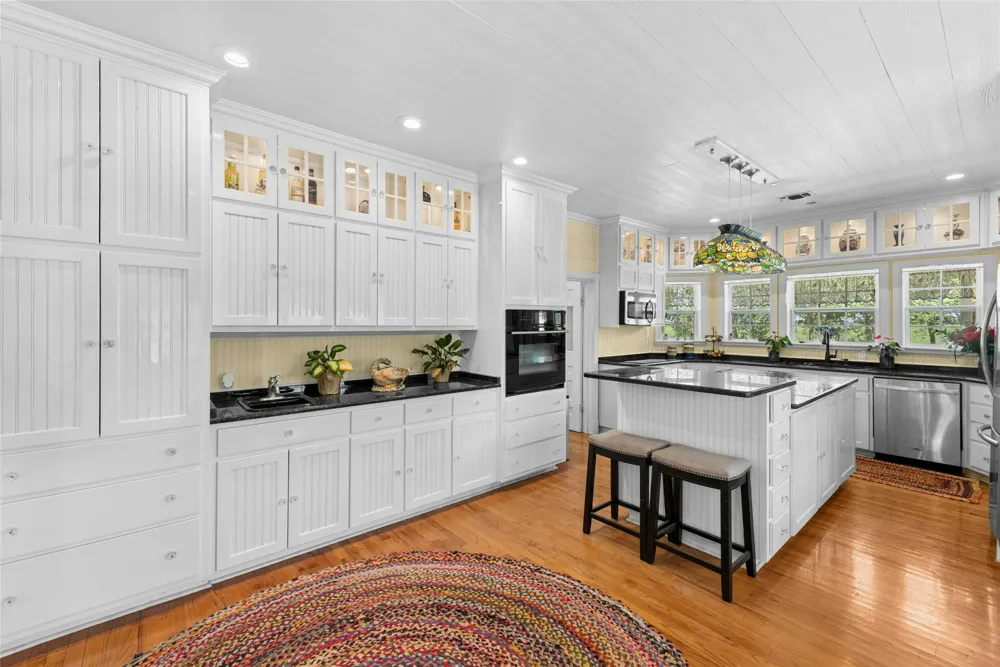 1610 County Road 463 Elgin, TX 78621