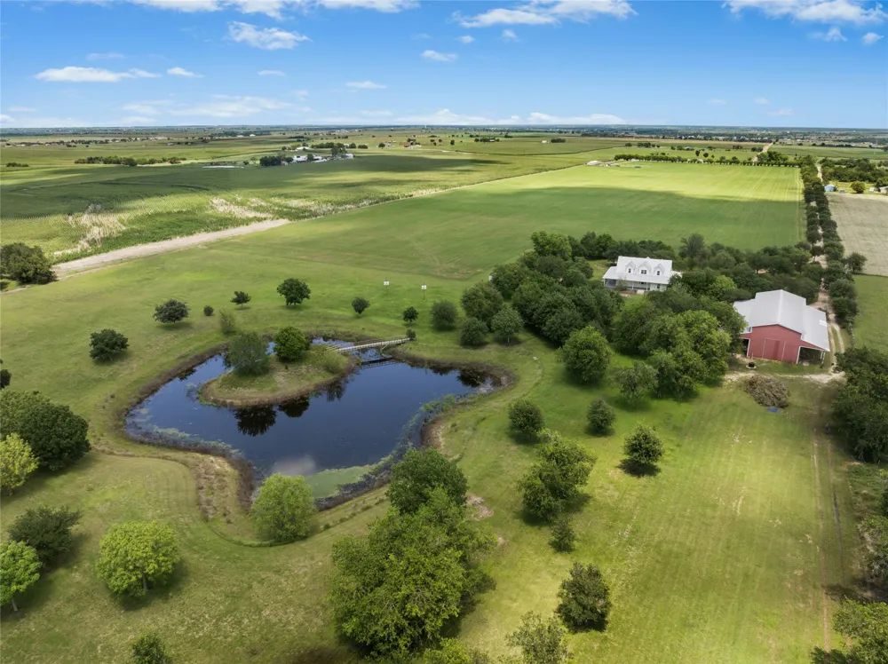 1610 County Road 463 Elgin, TX 78621