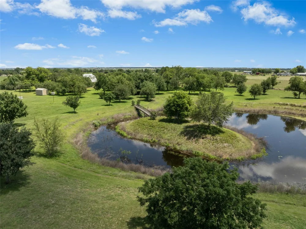 1610 County Road 463 Elgin, TX 78621