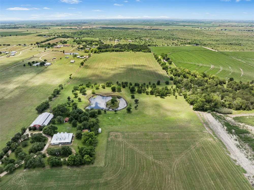 1610 County Road 463 Elgin, TX 78621