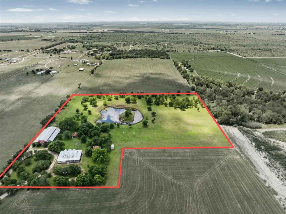 1610 County Road 463 Elgin, TX 78621