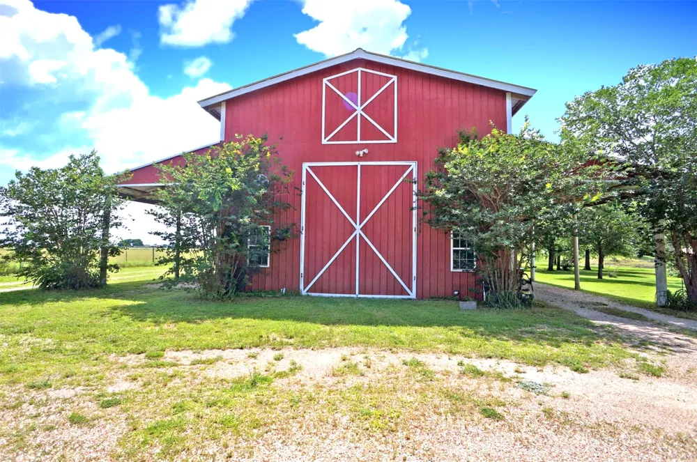 1610 County Road 463 Elgin, TX 78621