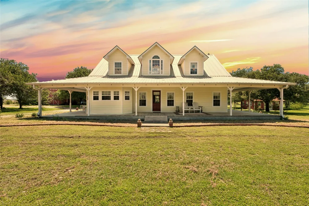1610 County Road 463 Elgin, TX 78621