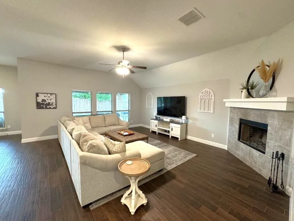 1455 Radecke Road Krum, TX 76249