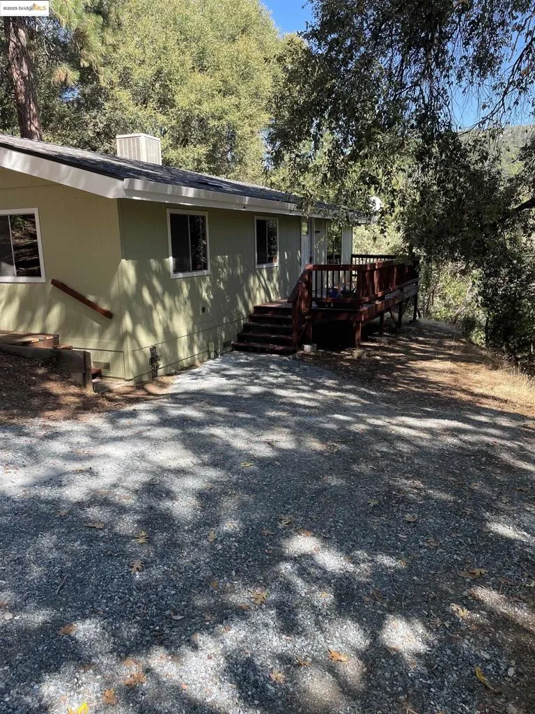 21818 Fallview Dr Sonora, CA 95370