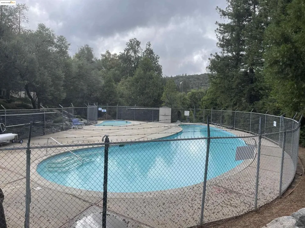 21818 Fallview Dr Sonora, CA 95370