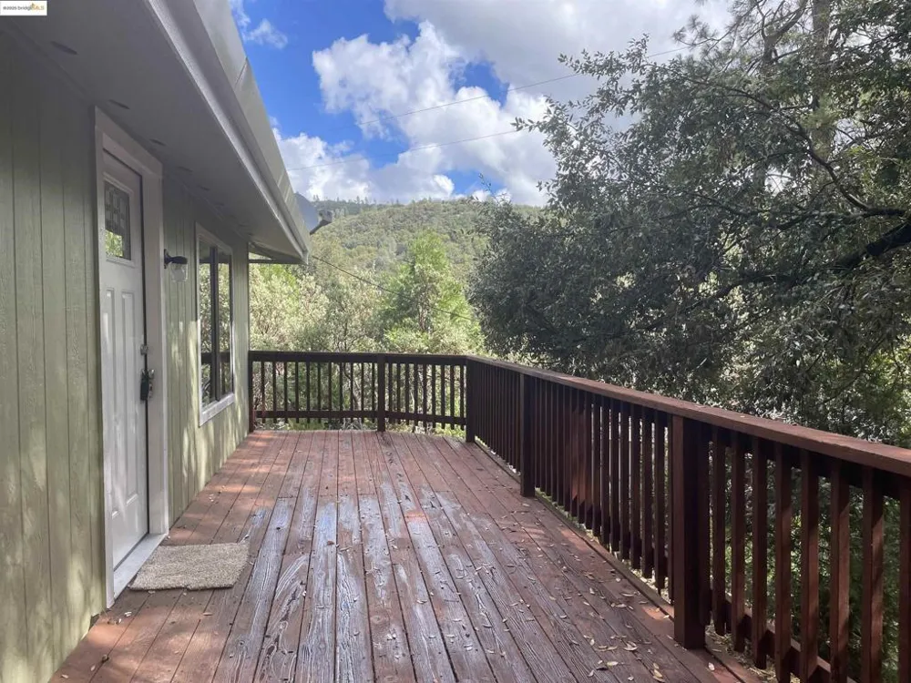 21818 Fallview Dr Sonora, CA 95370
