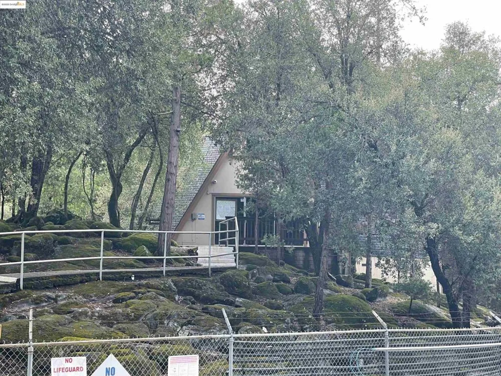 21818 Fallview Dr Sonora, CA 95370