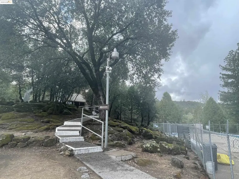 21818 Fallview Dr Sonora, CA 95370