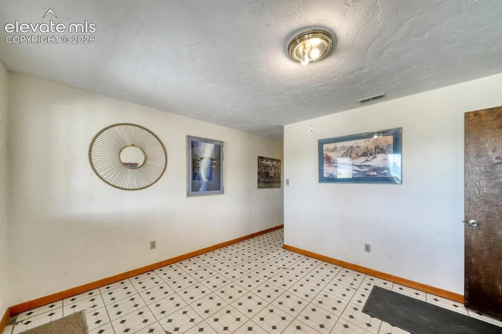 489 Excelsior Road Westcliffe, CO 81252
