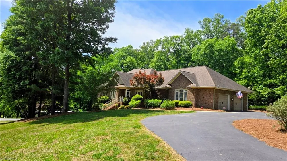 7035 Skylark Road Lewisville, NC 27040