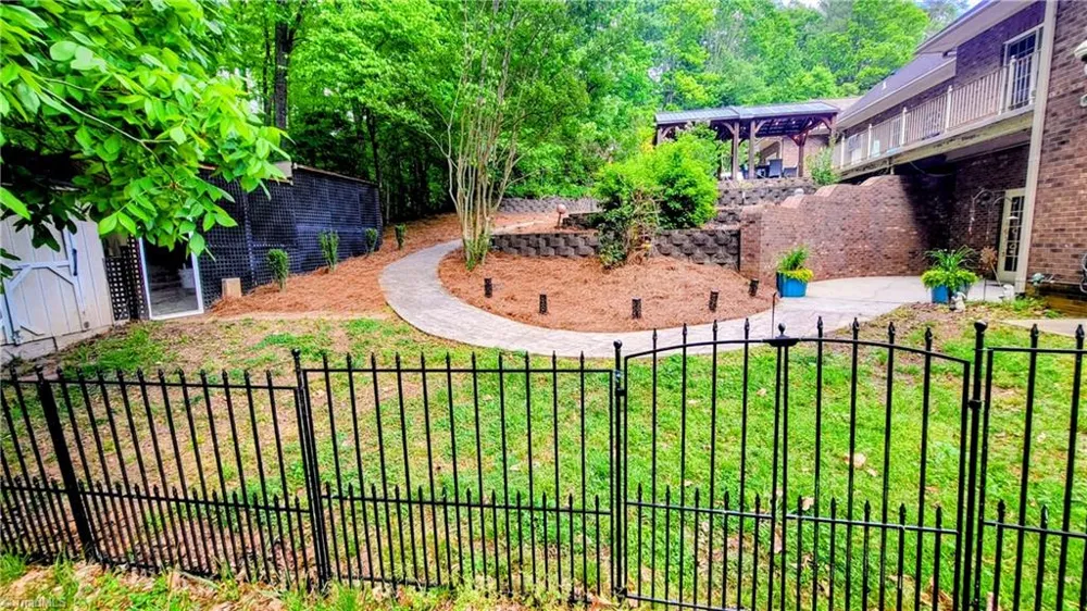7035 Skylark Road Lewisville, NC 27040