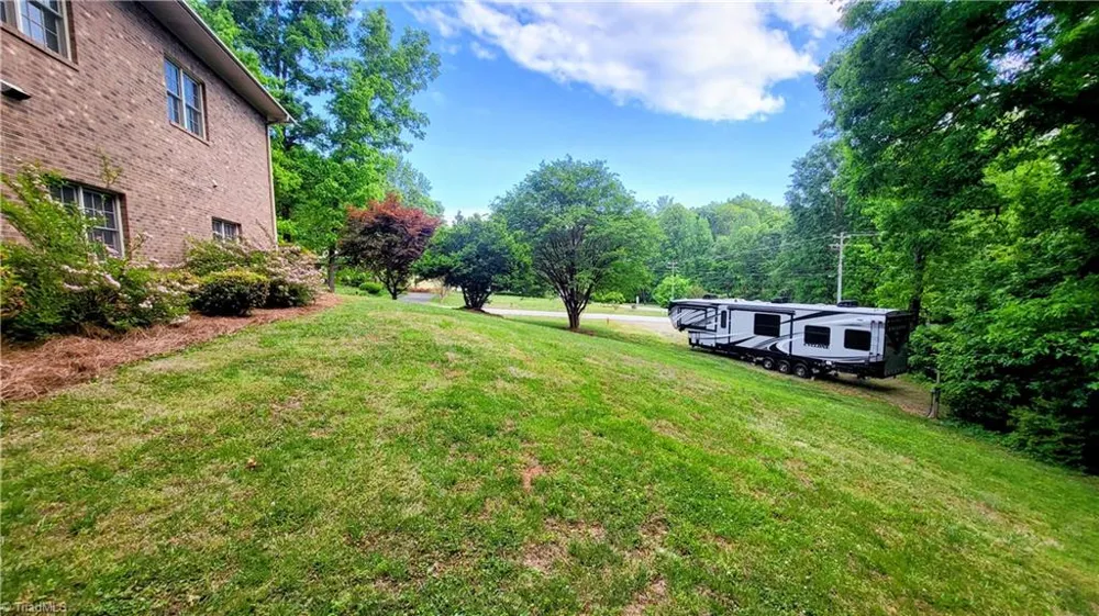 7035 Skylark Road Lewisville, NC 27040