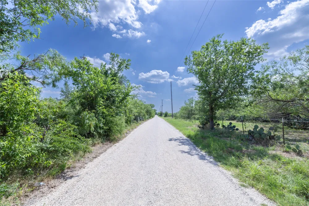 410 Green Acre Drive Dale, TX 78616