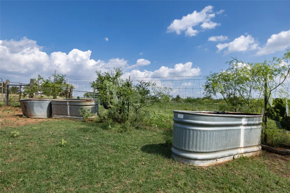 410 Green Acre Drive Dale, TX 78616