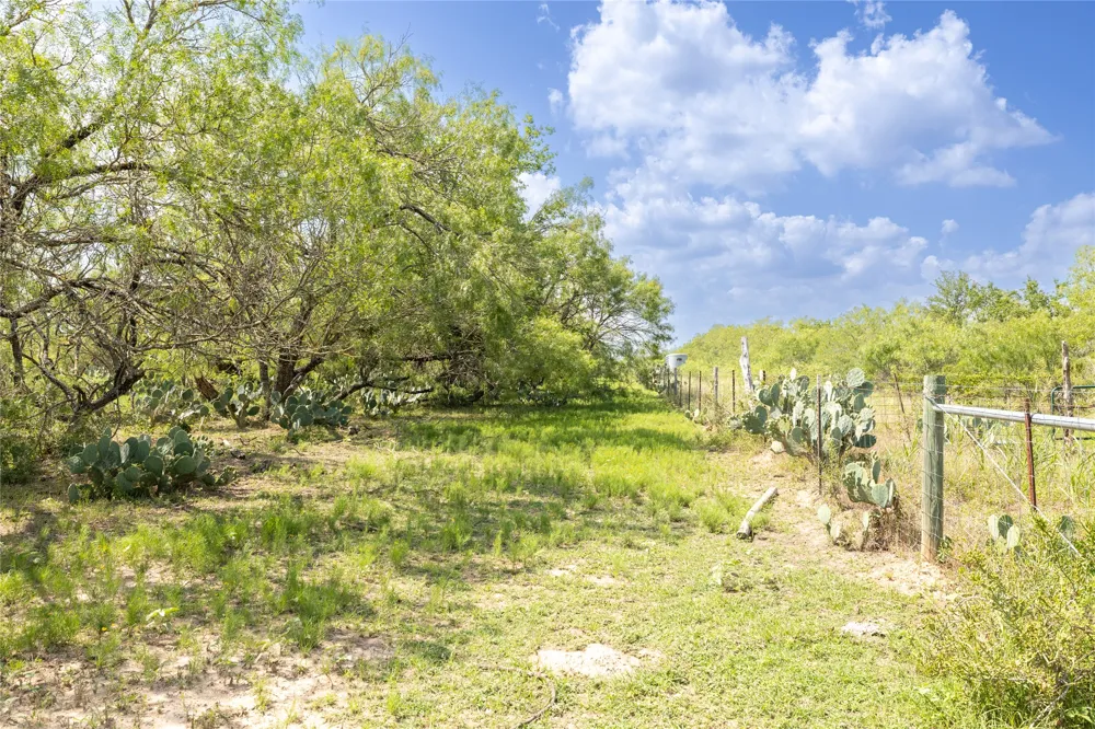 410 Green Acre Drive Dale, TX 78616