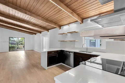 178 Coral Ave